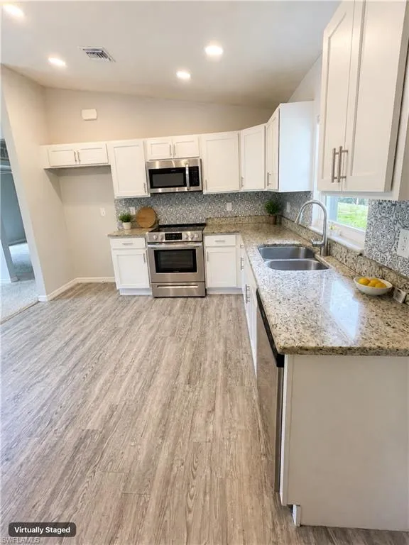 5013 SE Tradewinds Circle Labelle, FL 33935