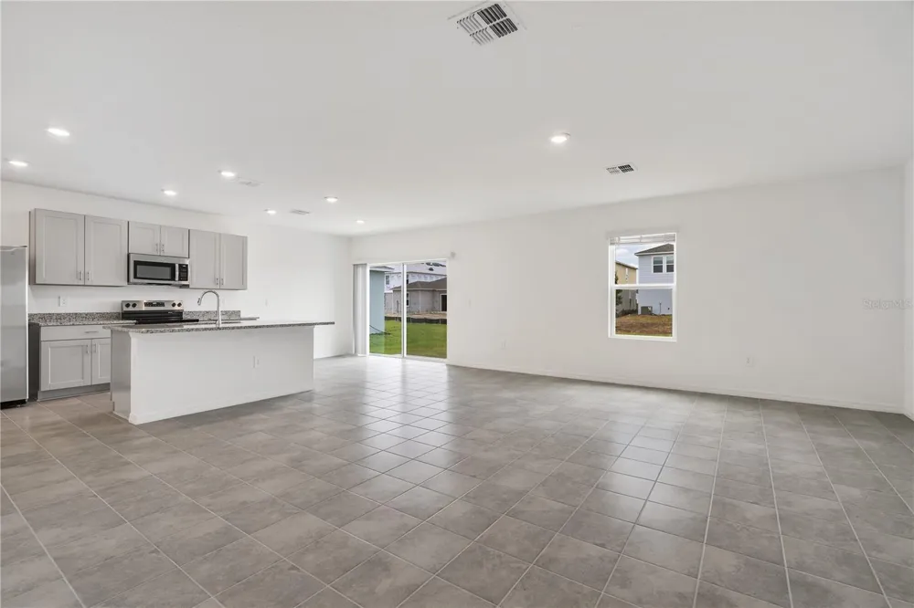5682 NISPERO WAY Kissimmee, FL 34758
