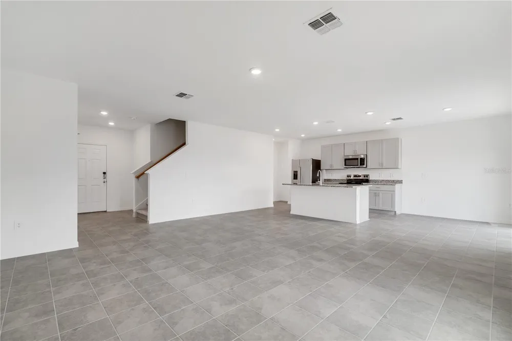 5682 NISPERO WAY Kissimmee, FL 34758
