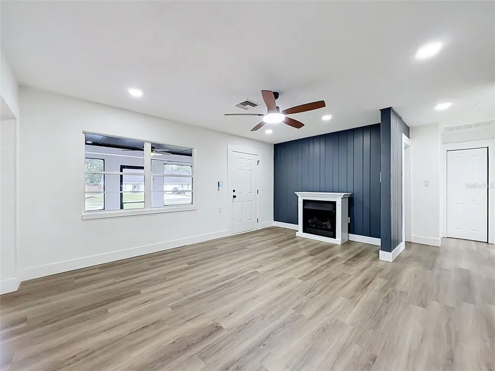 637 PASADENA AVENUE Longwood, FL 32750