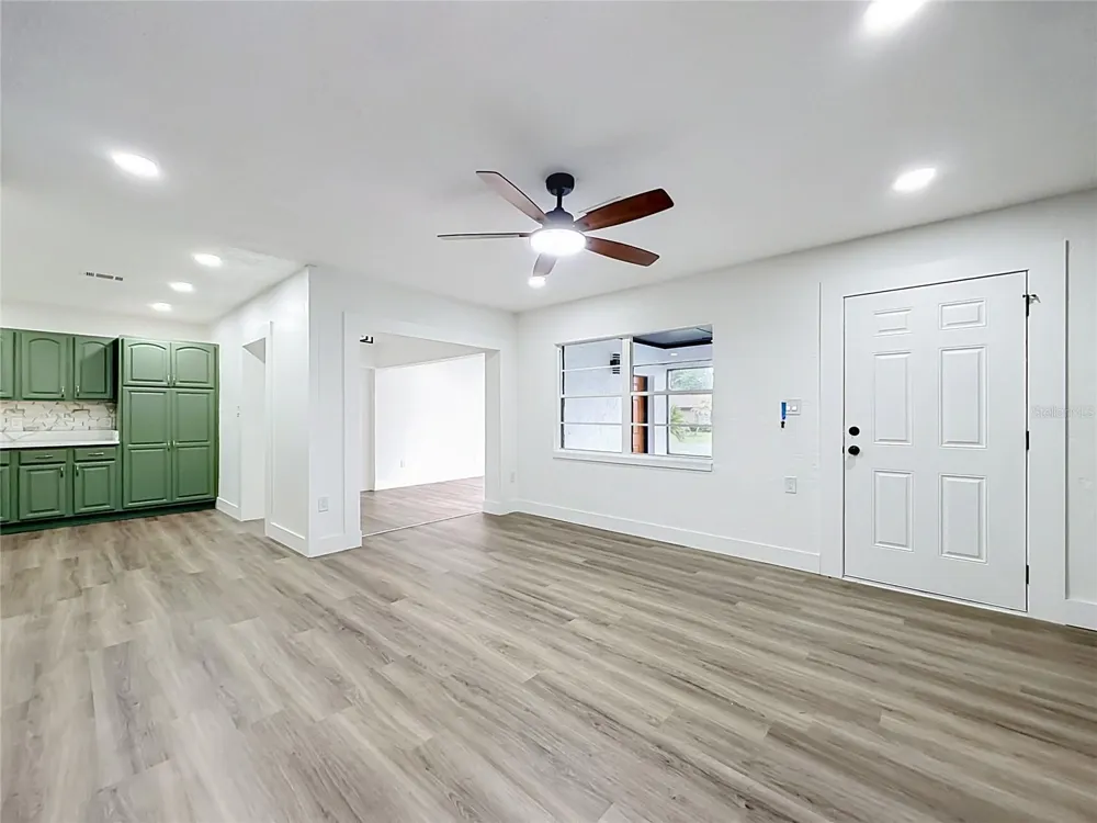 637 PASADENA AVENUE Longwood, FL 32750