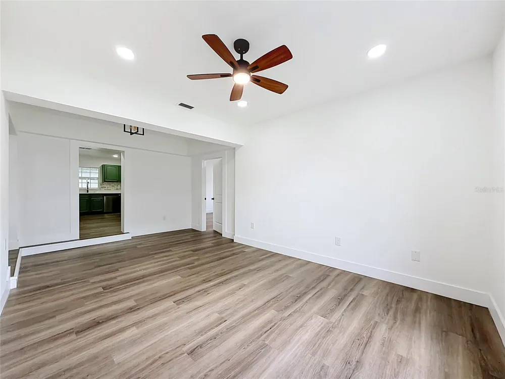 637 PASADENA AVENUE Longwood, FL 32750