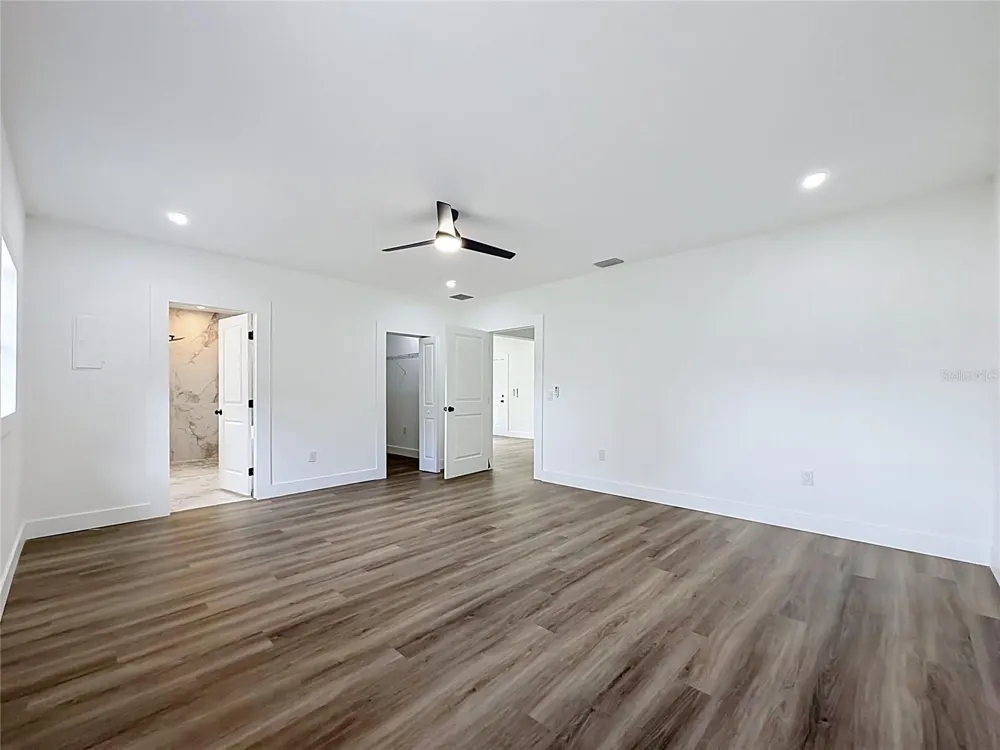637 PASADENA AVENUE Longwood, FL 32750