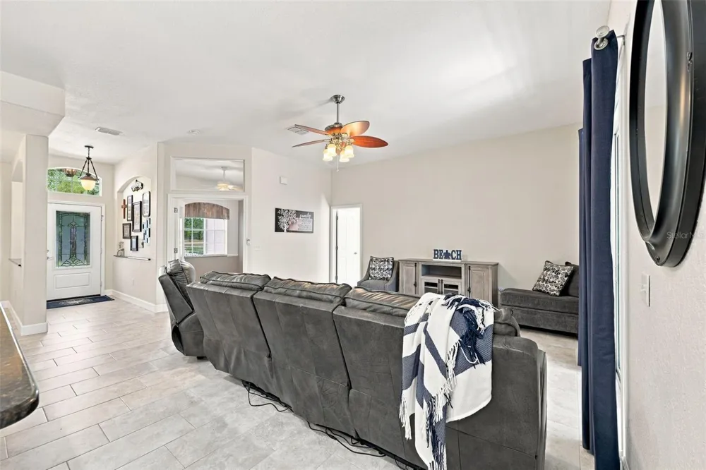 25 SANDERS CIRCLE Homosassa, FL 34446