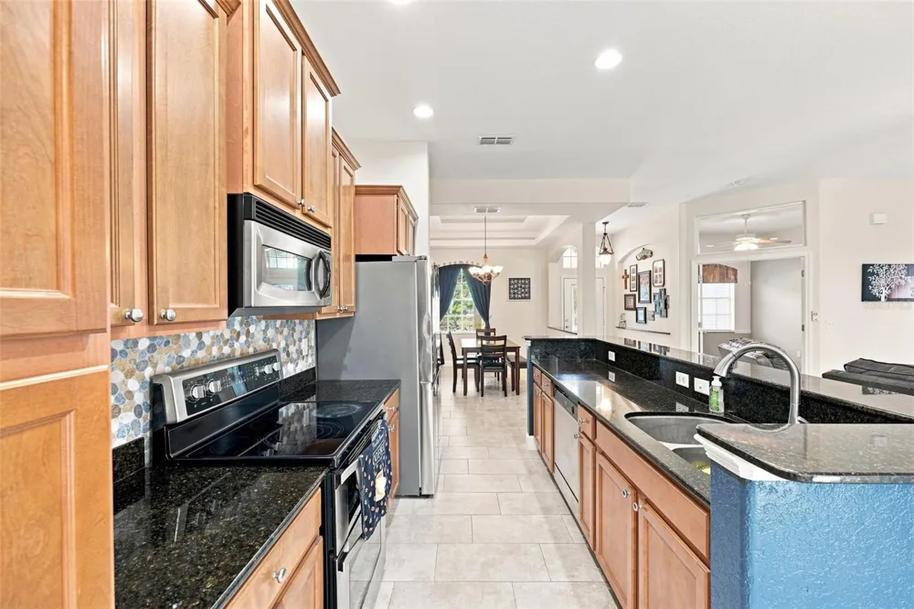 25 SANDERS CIRCLE Homosassa, FL 34446
