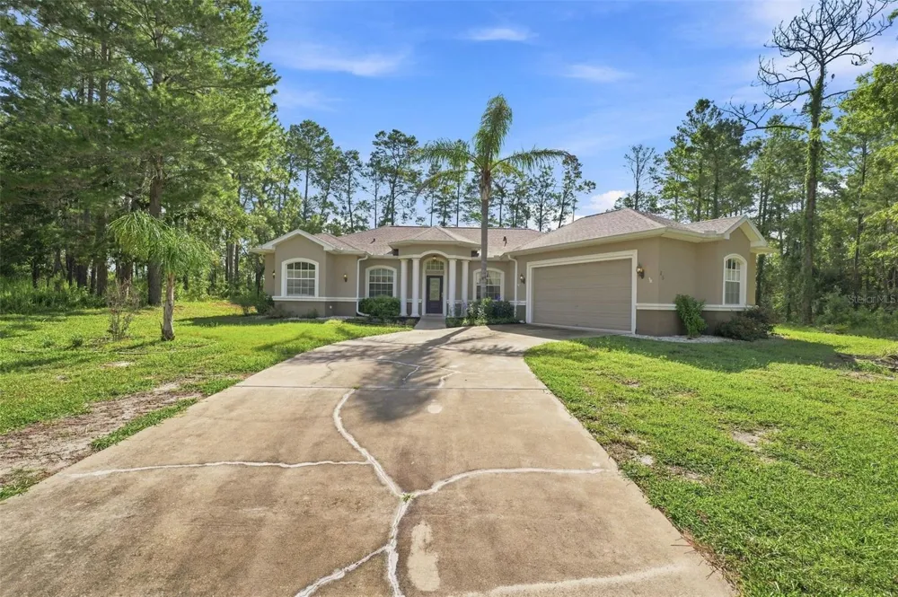 25 SANDERS CIRCLE Homosassa, FL 34446