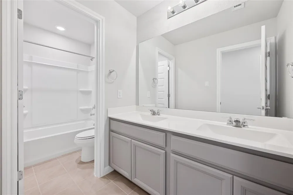 732 Gray Fox Loop Hutto, TX 78634