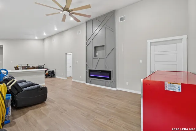 15227 ROSA TRL San Antonio, TX 78253