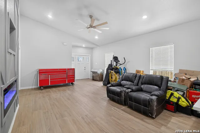 15227 ROSA TRL San Antonio, TX 78253