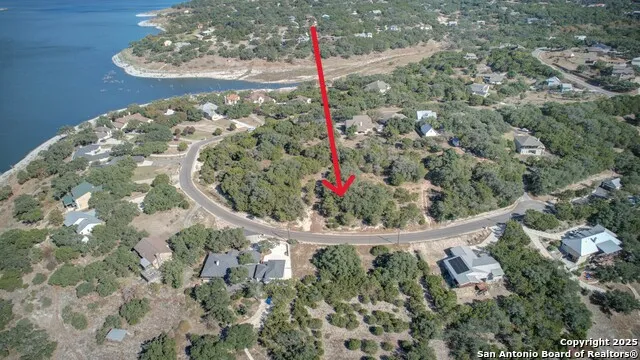 935 FIVE OAKS CIR Canyon Lake, TX 78133