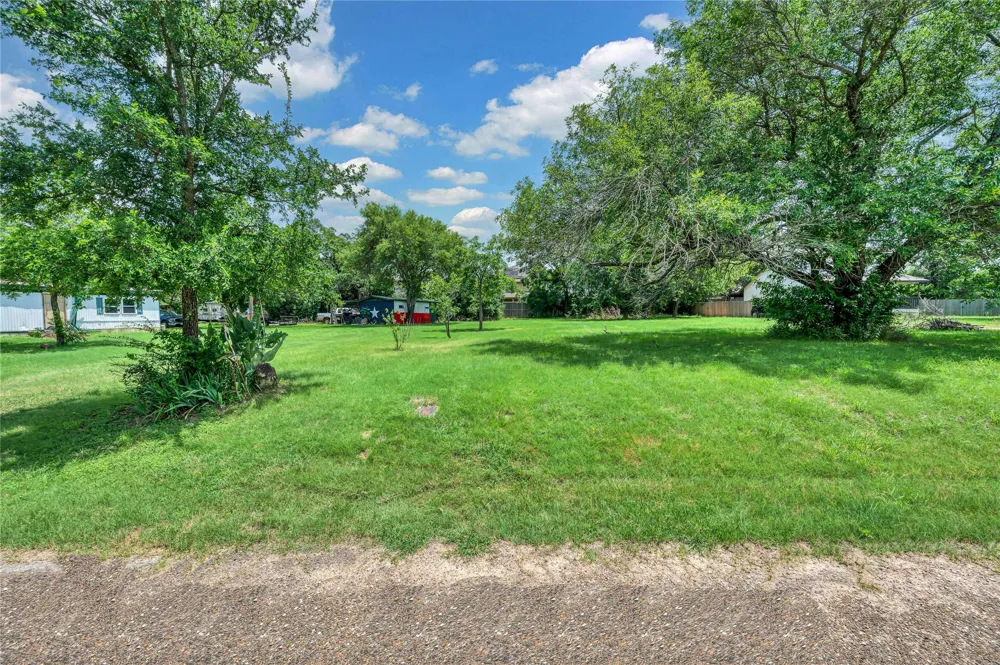 538 River Park Road McGregor, TX 76657