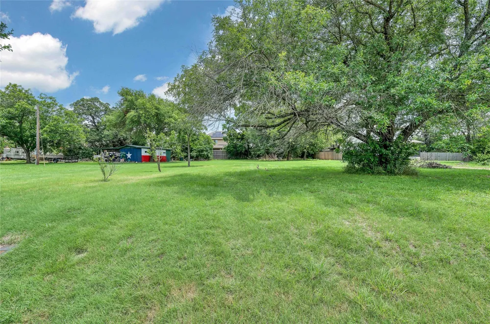 538 River Park Road McGregor, TX 76657