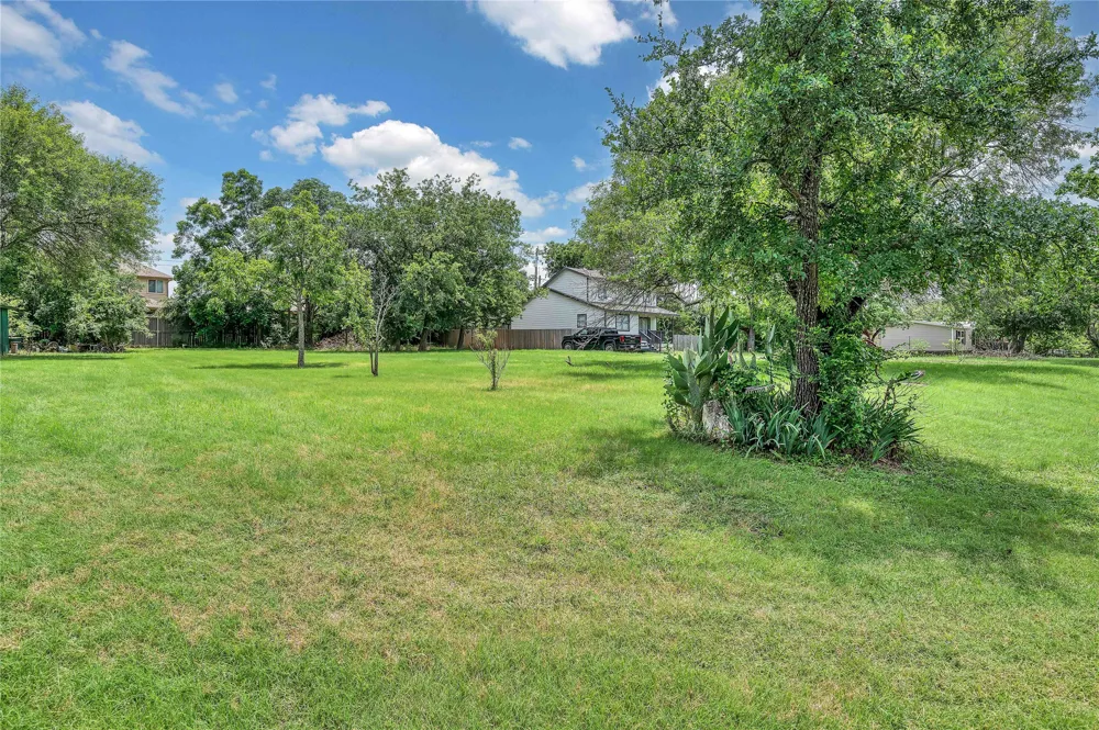 538 River Park Road McGregor, TX 76657