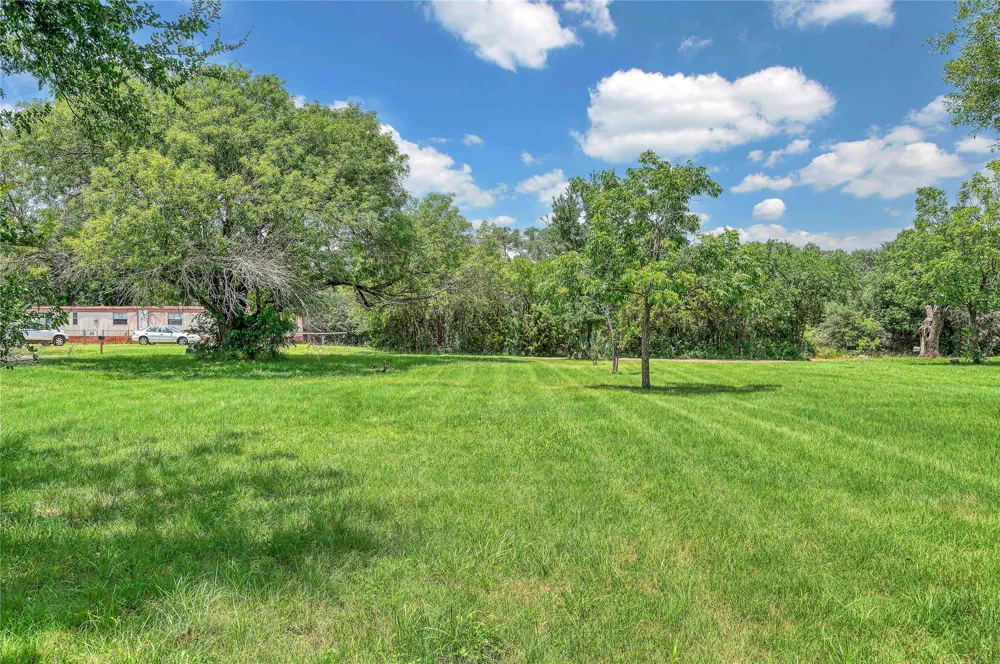538 River Park Road McGregor, TX 76657