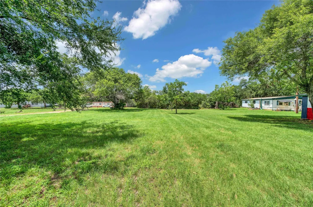 538 River Park Road McGregor, TX 76657