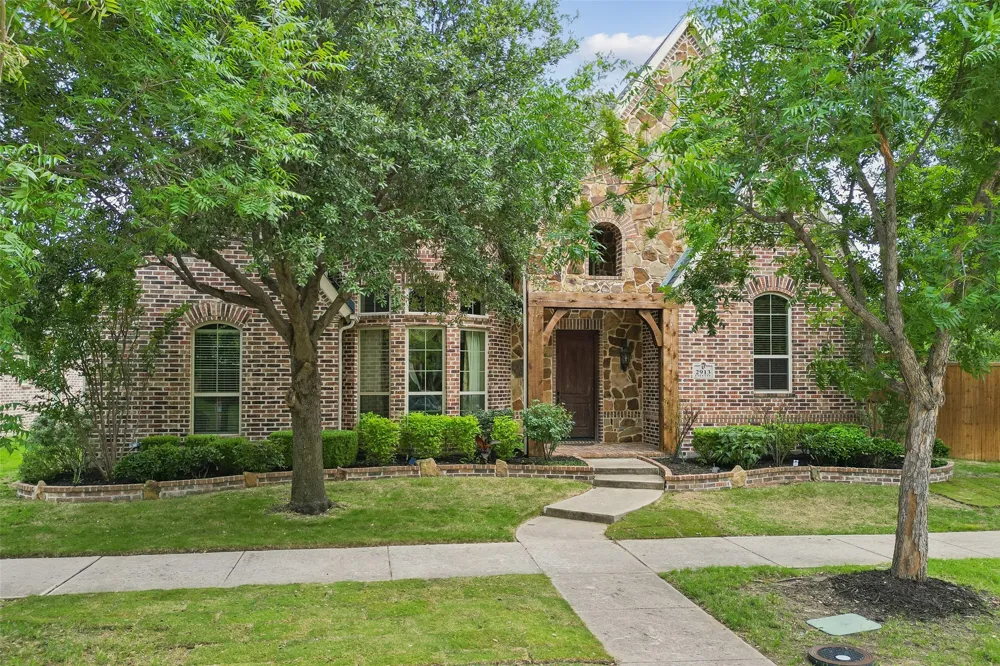 2913 Fayette Trail Frisco, TX 75034