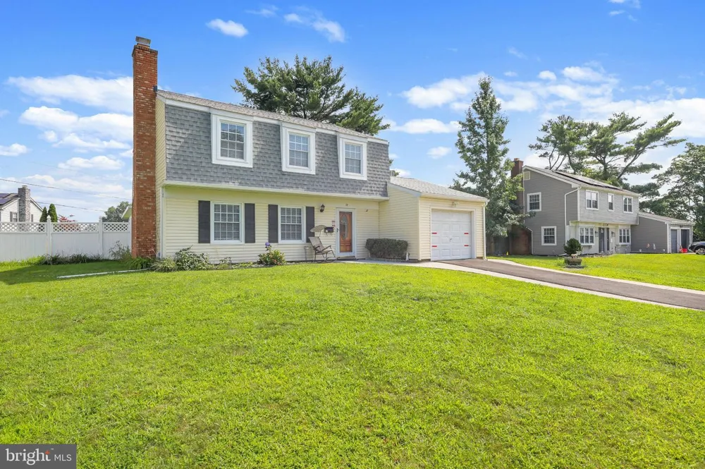 27 TOLEDO LANE Willingboro, NJ 08046
