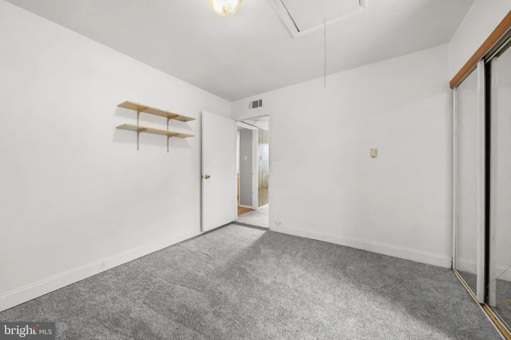 27 TOLEDO LANE Willingboro, NJ 08046