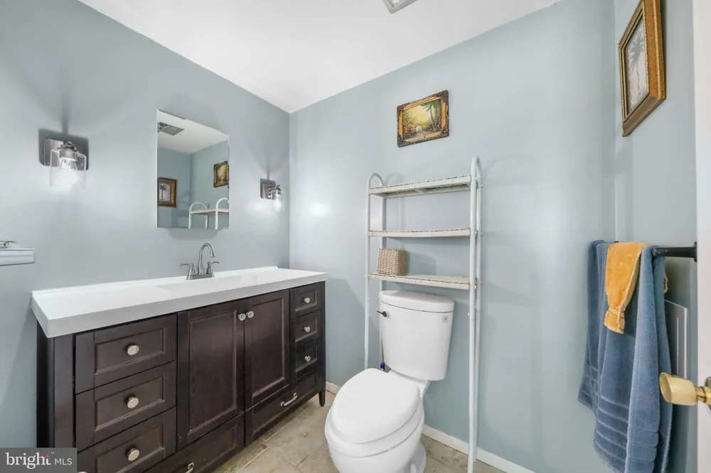 27 TOLEDO LANE Willingboro, NJ 08046