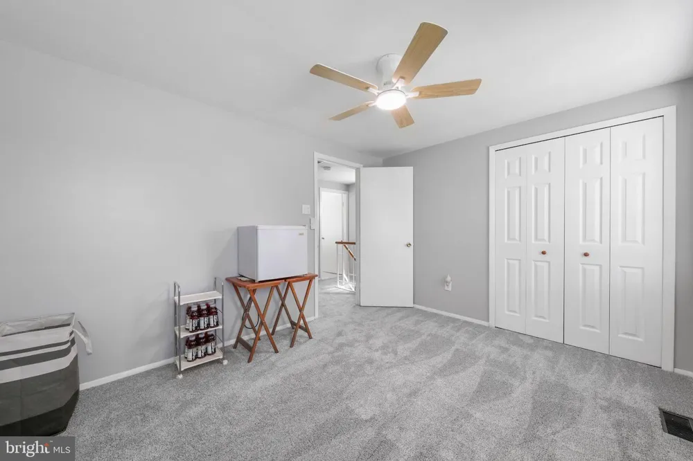 27 TOLEDO LANE Willingboro, NJ 08046