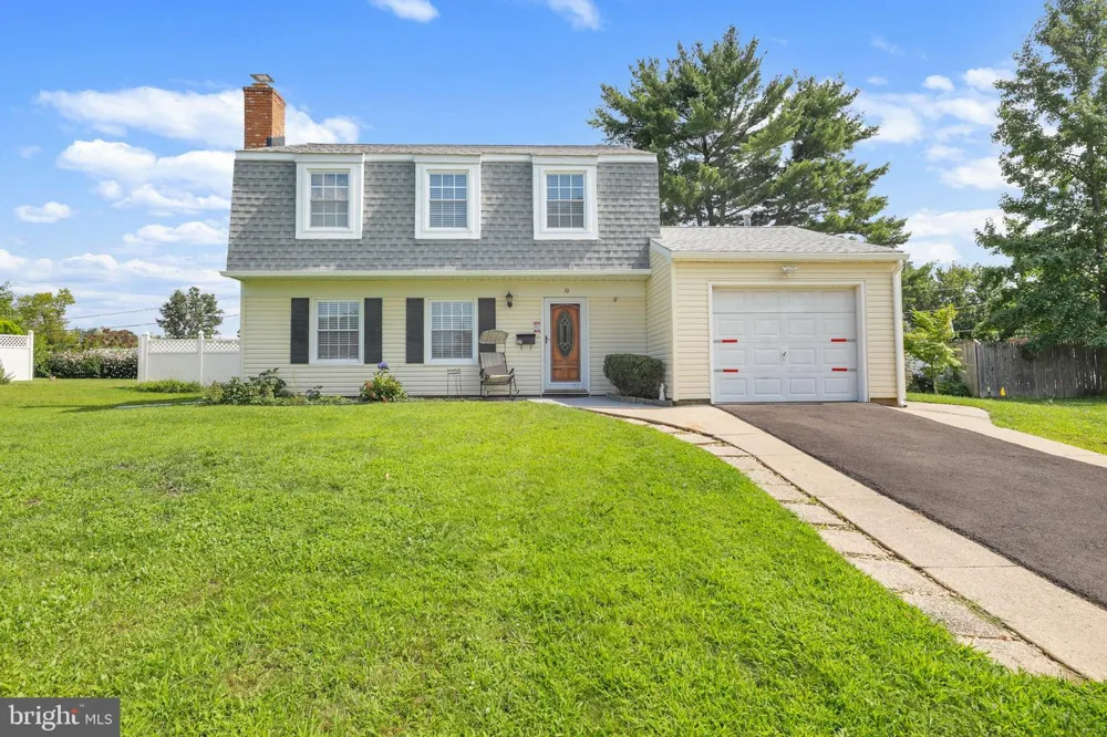 27 TOLEDO LANE Willingboro, NJ 08046