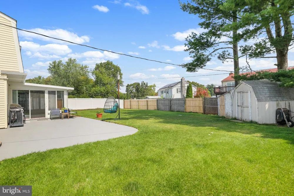 27 TOLEDO LANE Willingboro, NJ 08046