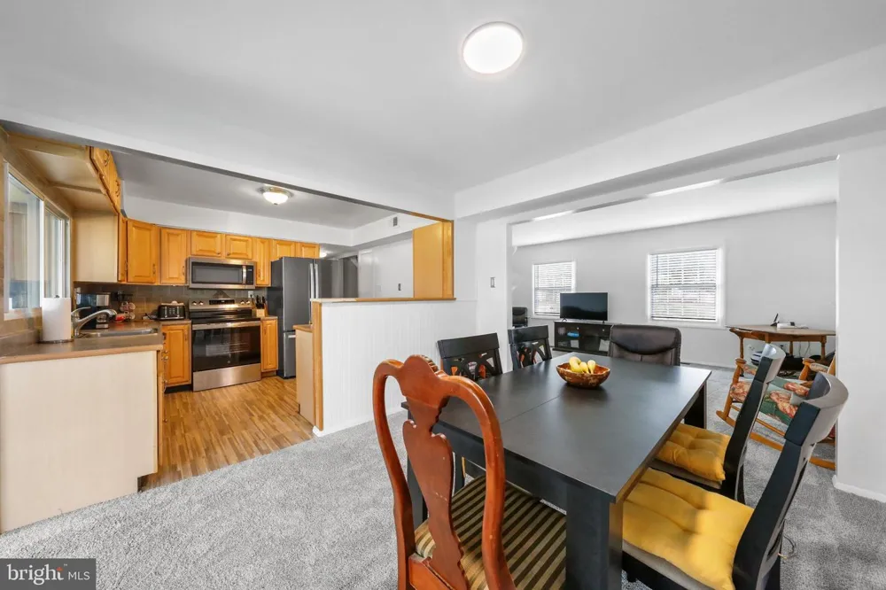 27 TOLEDO LANE Willingboro, NJ 08046