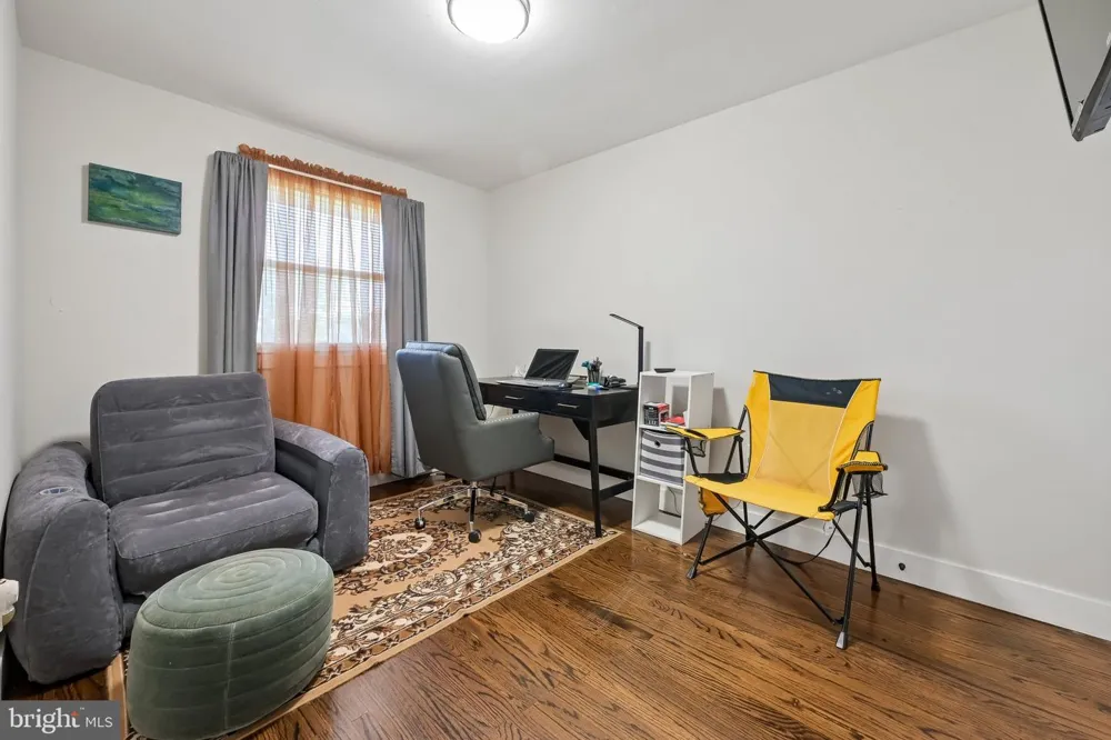 348 PEACH ROAD Bellmawr, NJ 08031
