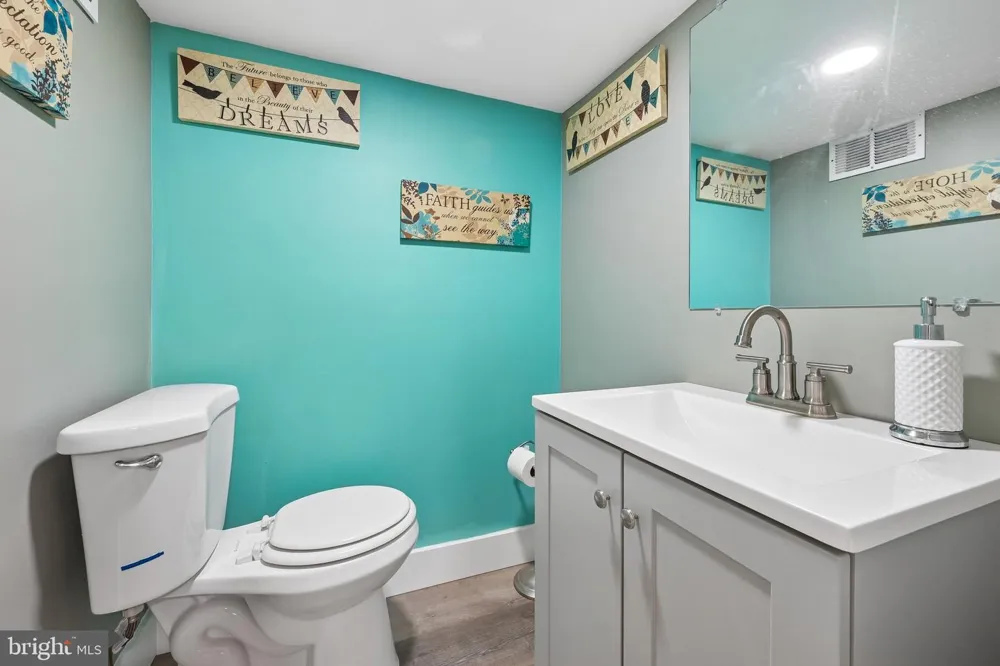 348 PEACH ROAD Bellmawr, NJ 08031