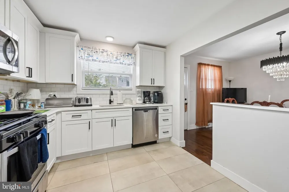 348 PEACH ROAD Bellmawr, NJ 08031