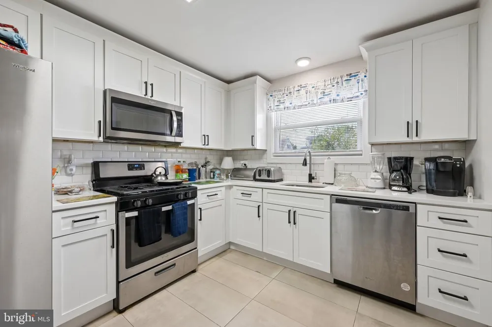 348 PEACH ROAD Bellmawr, NJ 08031