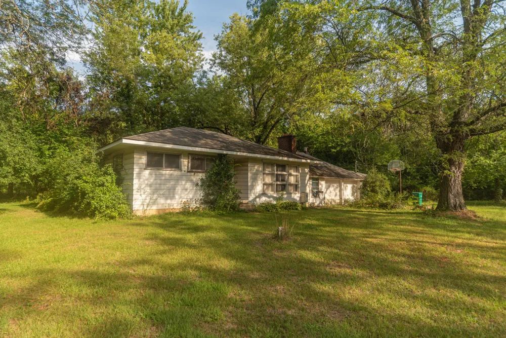 8284 Stony Creek Road Ypsilanti, MI 48197