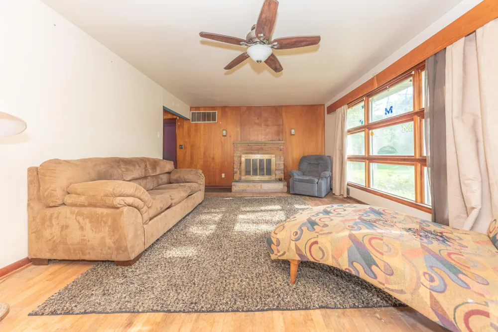 8284 Stony Creek Road Ypsilanti, MI 48197