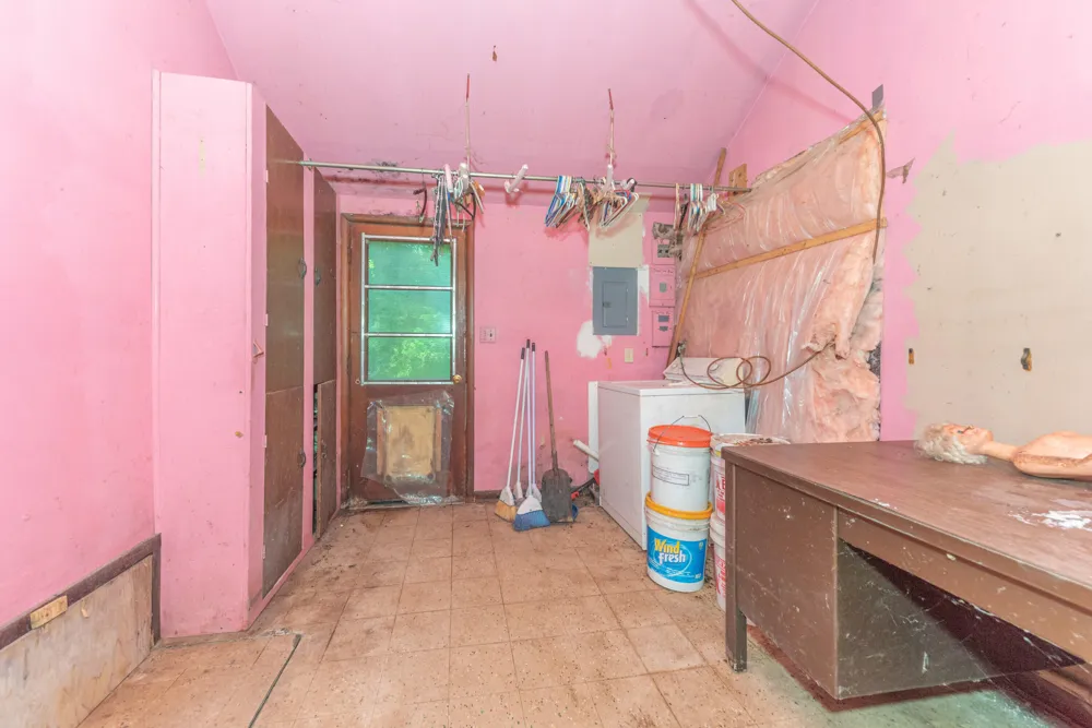 8284 Stony Creek Road Ypsilanti, MI 48197
