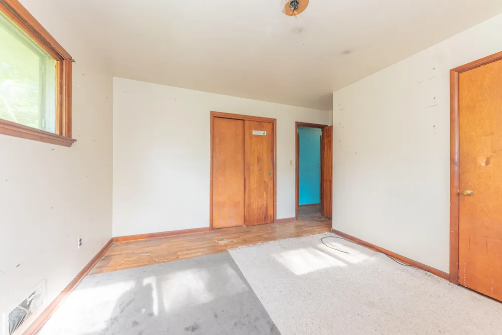 8284 Stony Creek Road Ypsilanti, MI 48197