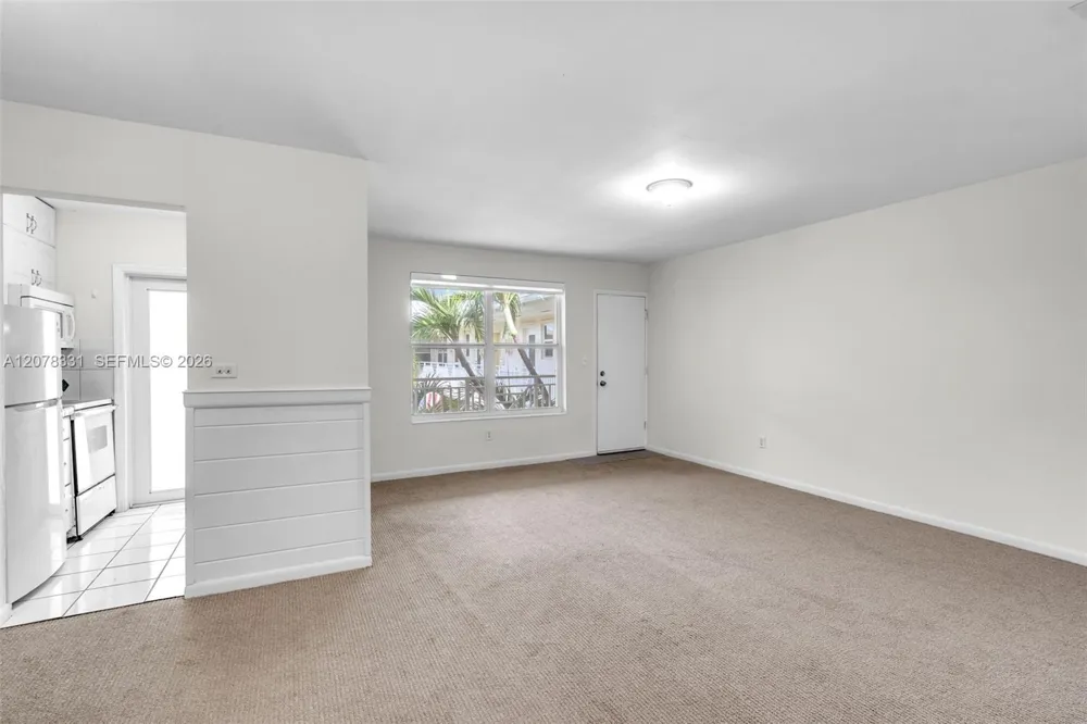 255 Sunrise Dr #309 Key Biscayne, FL 33149