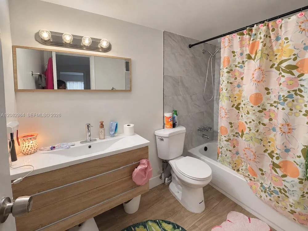 505 NW 177th St #128 Miami Gardens, FL 33169