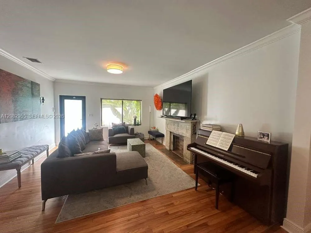 1105 Cortez St Coral Gables, FL 33134