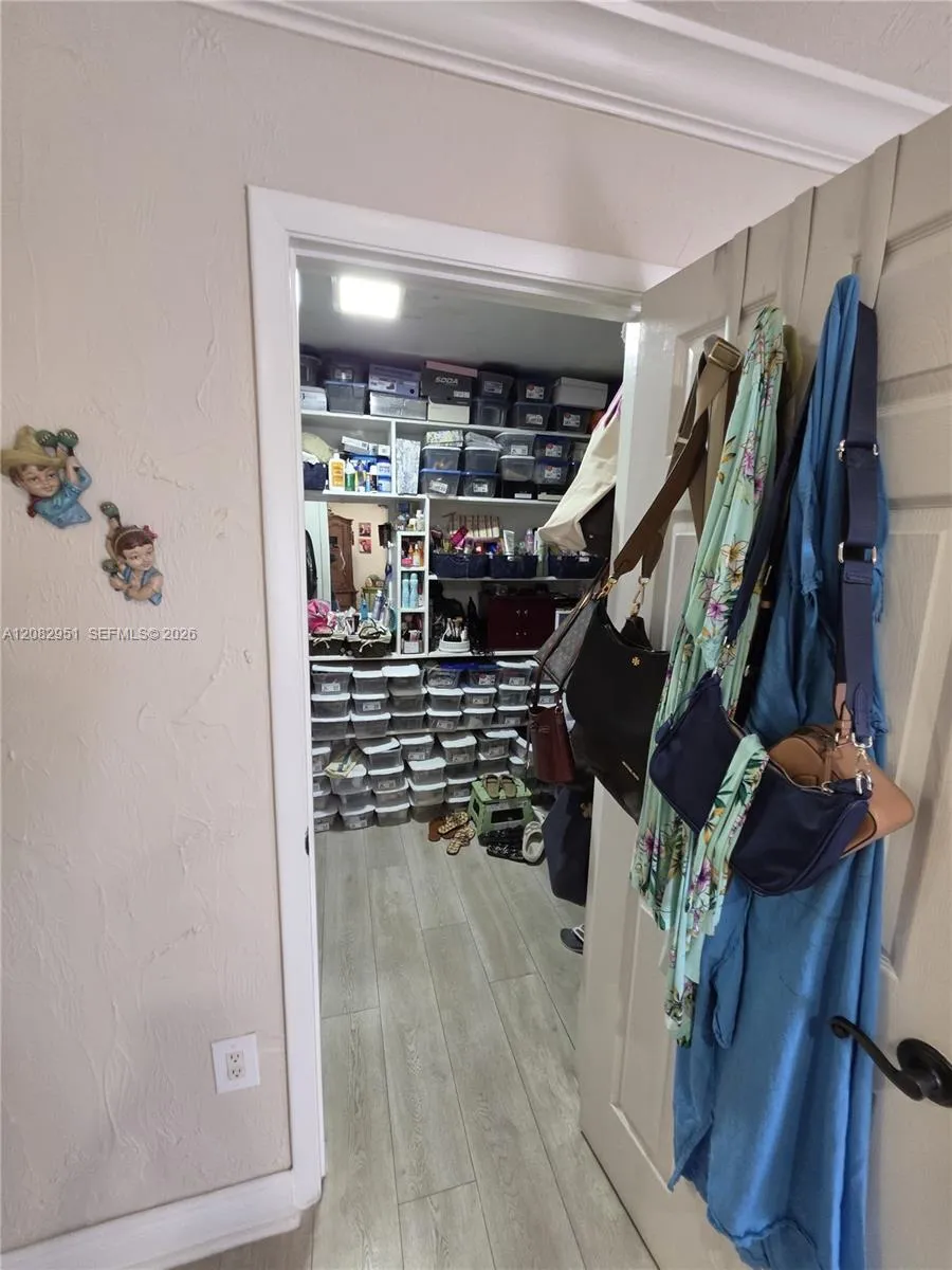 8450 NW 178th St Hialeah, FL 33015