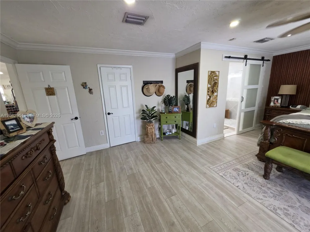 8450 NW 178th St Hialeah, FL 33015