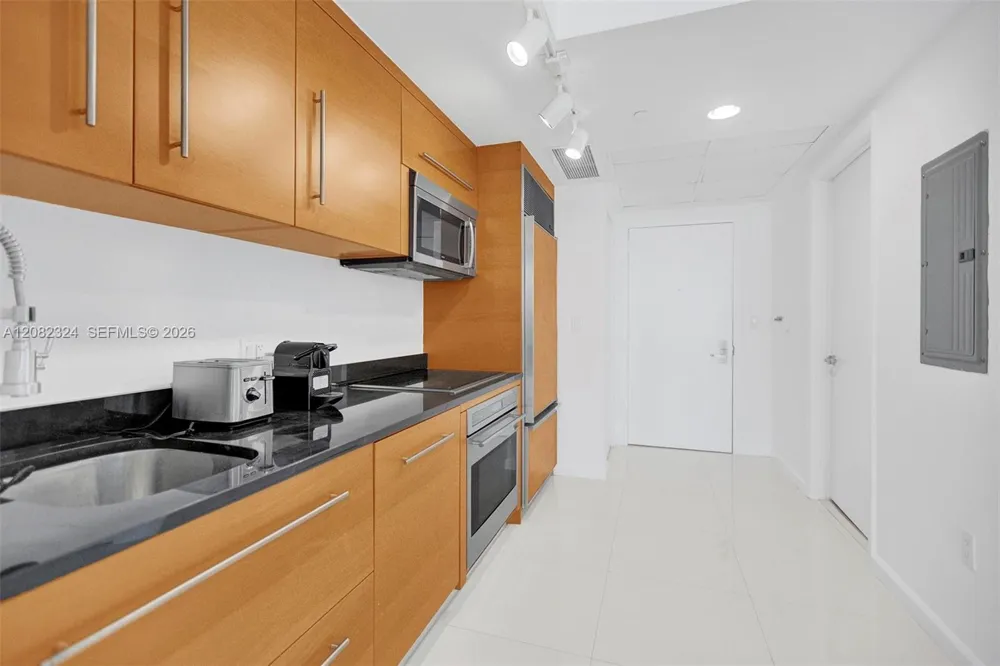 475 Brickell Ave #5010 Miami, FL 33131