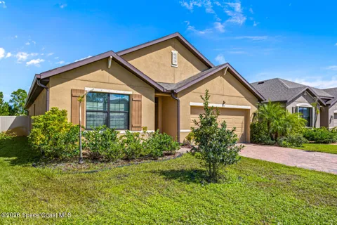 637 Old Country Road SE