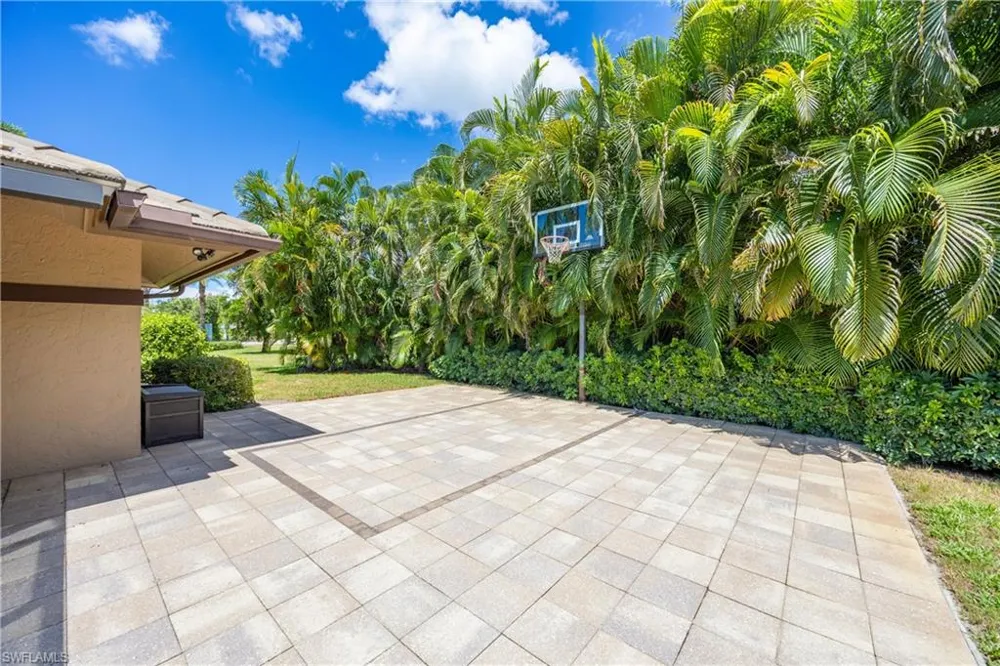 Address Not Shown Naples, FL 34110