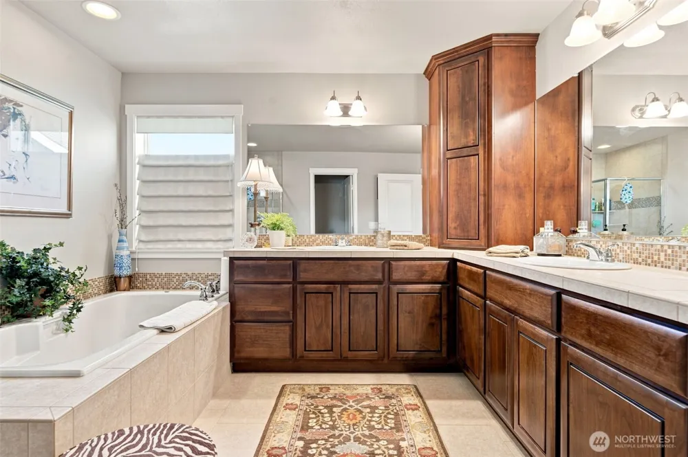 10301 NE 143rd Avenue Vancouver, WA 98682