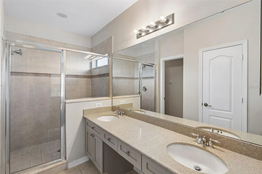 6067 STRADA ISLE WAY Orlando, FL 32835