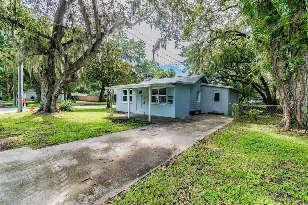 5718 KENWOOD AVENUE New Port Richey, FL 34652