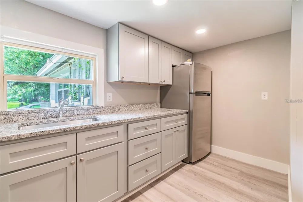5718 KENWOOD AVENUE New Port Richey, FL 34652