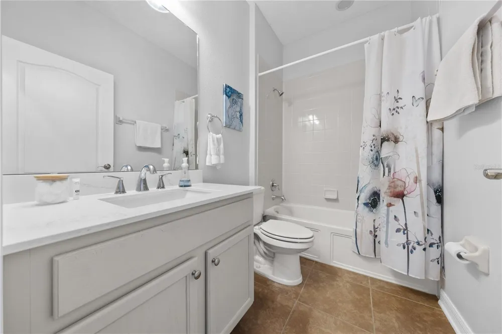 115 SAPPHIRE COURT Auburndale, FL 33823