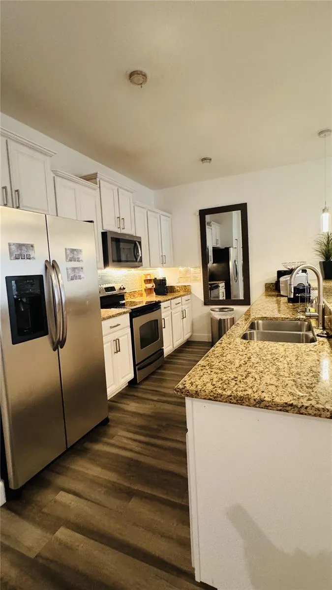 3037 BEACH PALM AVENUE Kissimmee, FL 34747