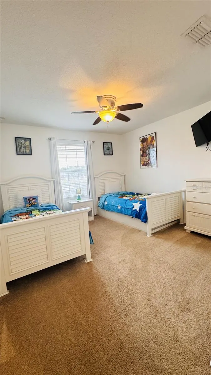 3037 BEACH PALM AVENUE Kissimmee, FL 34747
